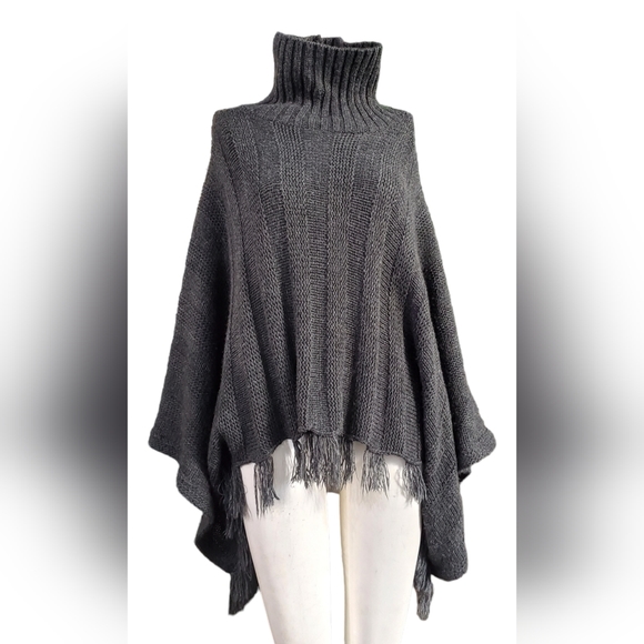 Bisou Bisou Turtleneck Fringe Hem Boho Knit Poncho Sweater One Size Fits Most - Picture 6 of 6